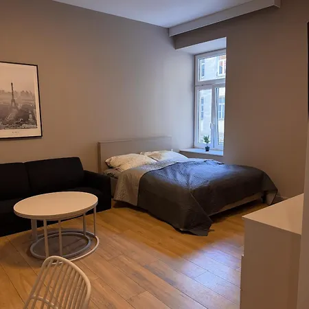Furman's Court Aparthotel 3*